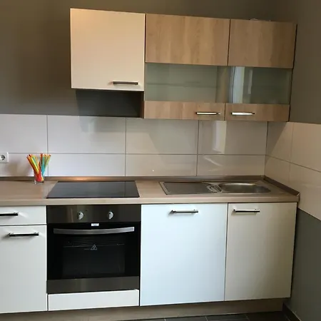 Private Im Serviced - Mit Woechentlicher Reinigung 3*