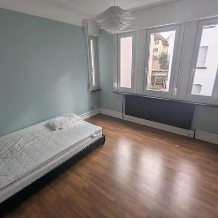 Gasthuis Private Im Serviced - Mit Woechentlicher Reinigung Stuttgart