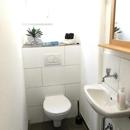 Private Im Serviced - Mit Woechentlicher Reinigung Pensjonat