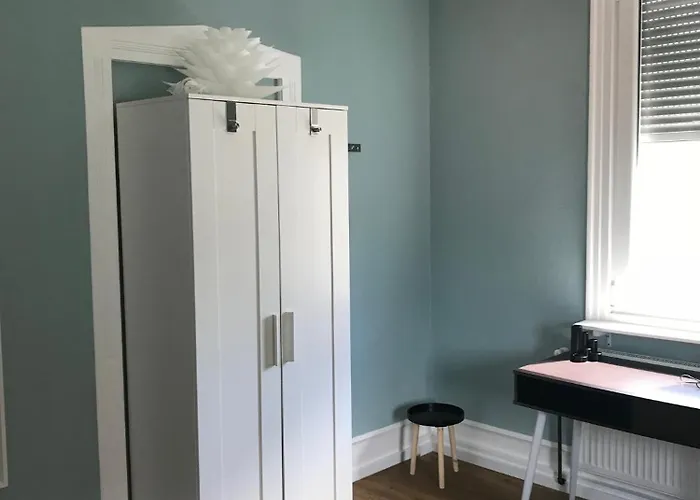 Private Im Serviced - Mit Woechentlicher Reinigung Stuttgart